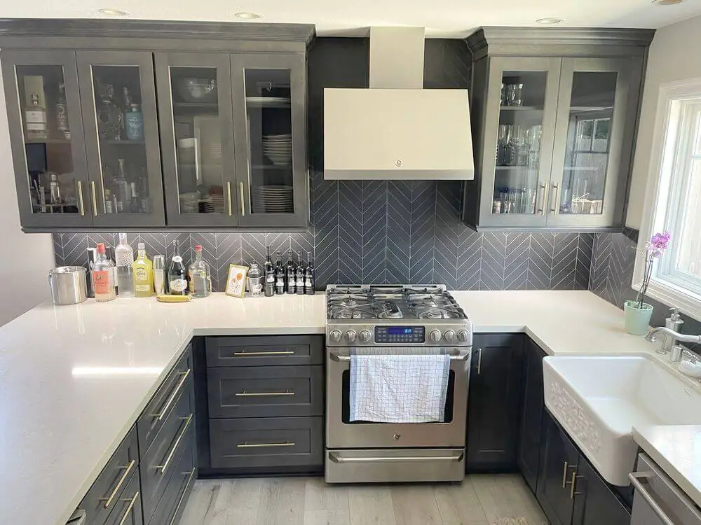 Remodeled kitchen in Irvine with new cabinetry and quartz countertops